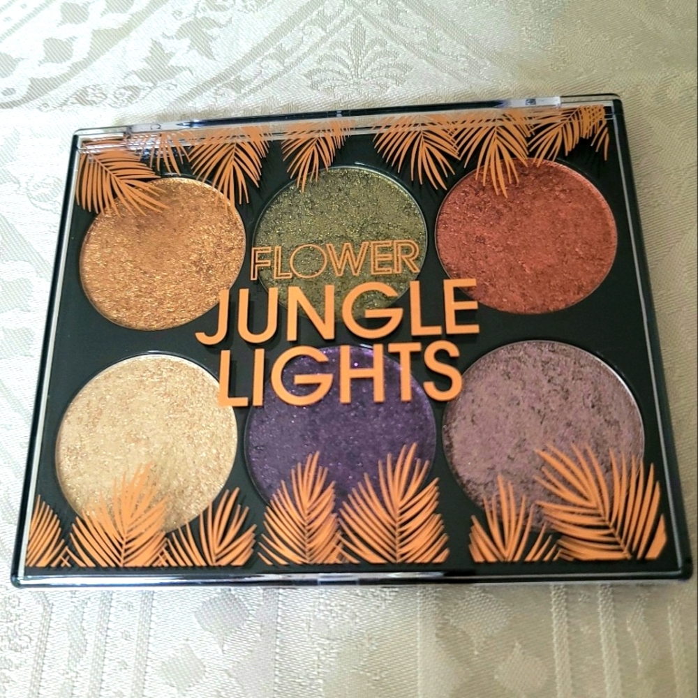 BRAND NEW! FLOWER Beauty Jungle Lights Shadow Palette